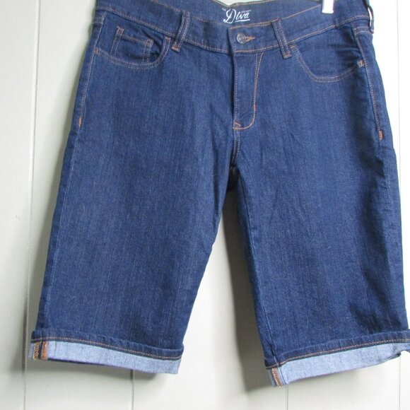 Old Navy Denim Shorts 8 Bermuda Blue Roll Cuff Hem - Picture 14 of 16